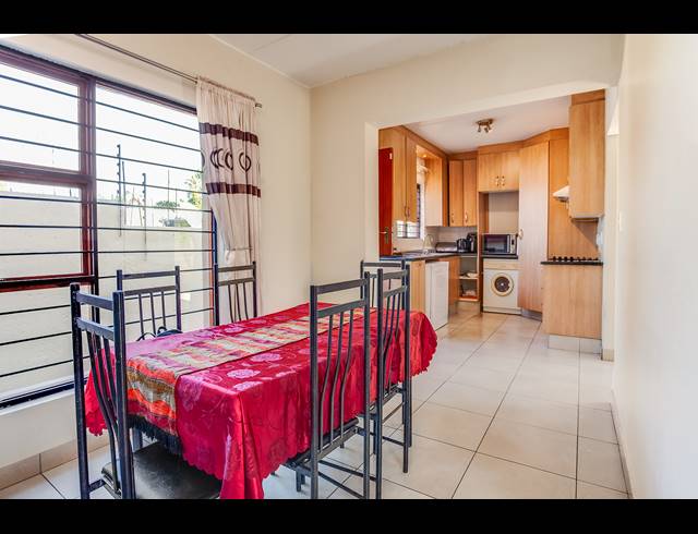3 BEDROOM HOUSE FOR SALE IN DOUGLASDALE